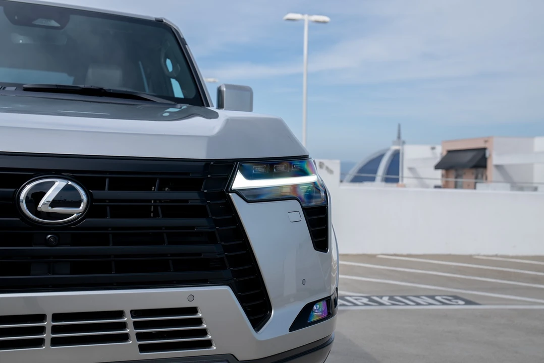 2026 Lexus GX 3rd Gen - Image 27 of 31