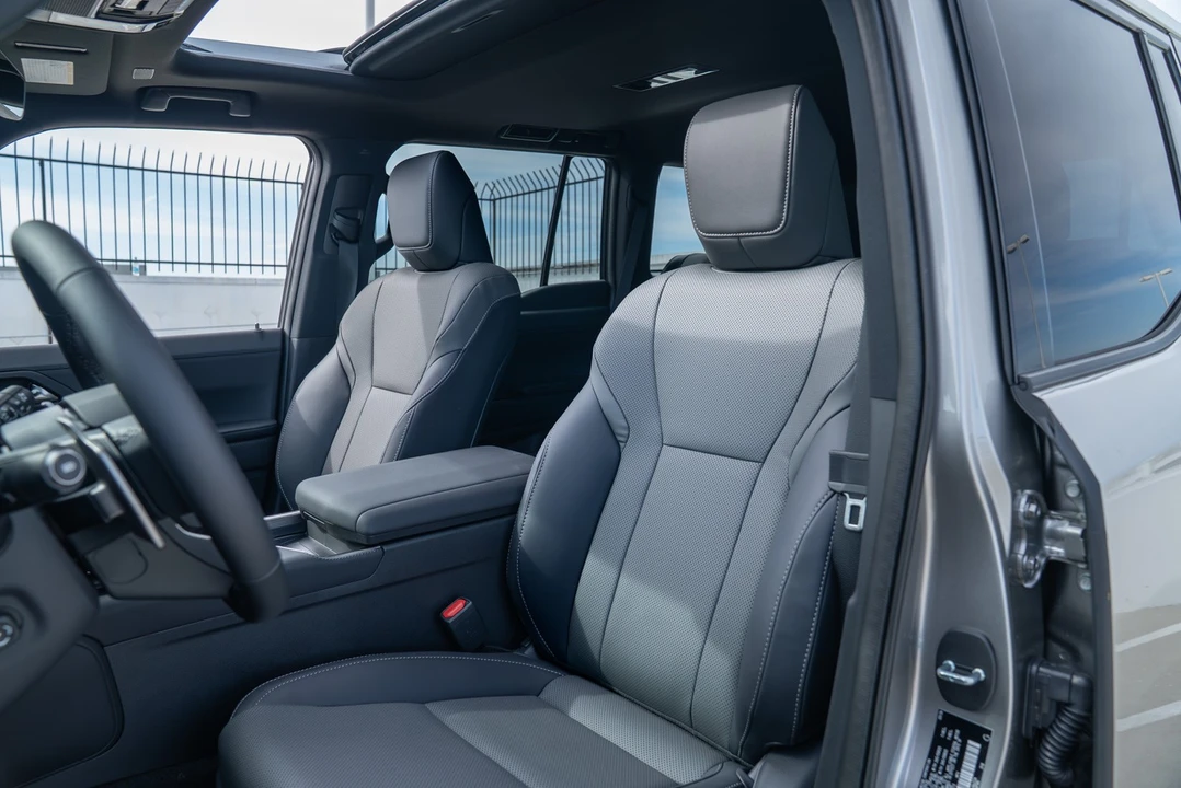 2026 Lexus GX 3rd Gen - Image 29 of 31
