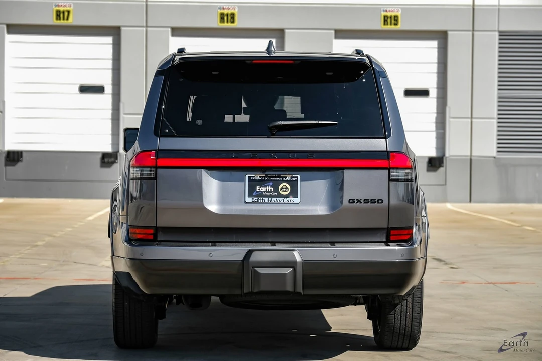 2026 Lexus GX 3rd Gen - Image 10 of 12