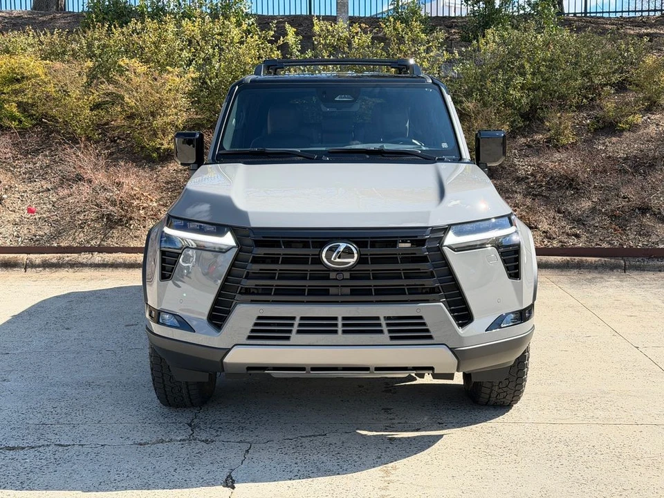 2026 Lexus GX 3rd Gen - Image 9 of 21