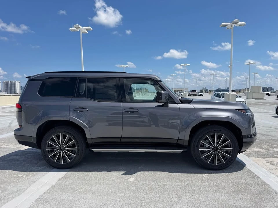 2026 Lexus GX 3rd Gen - Image 5 of 9
