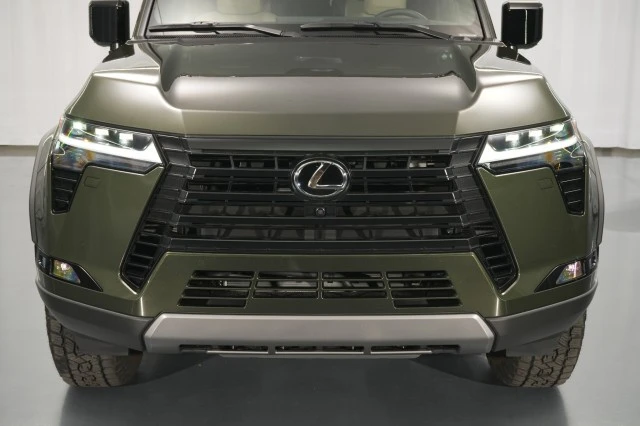 2026 Lexus GX 3rd Gen - Image 10 of 21