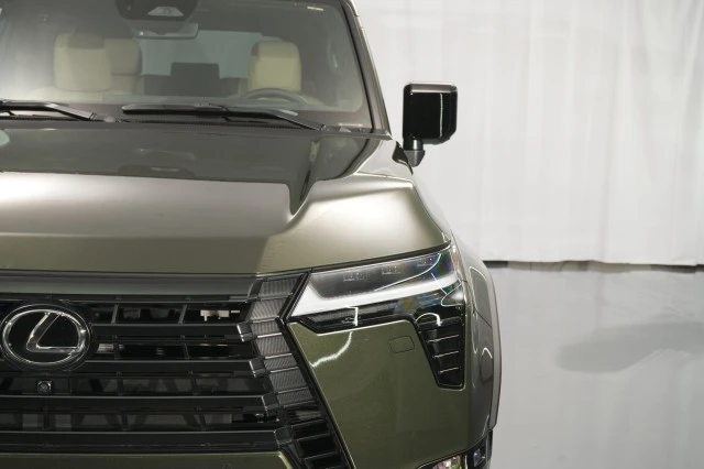 2026 Lexus GX 3rd Gen - Image 11 of 21