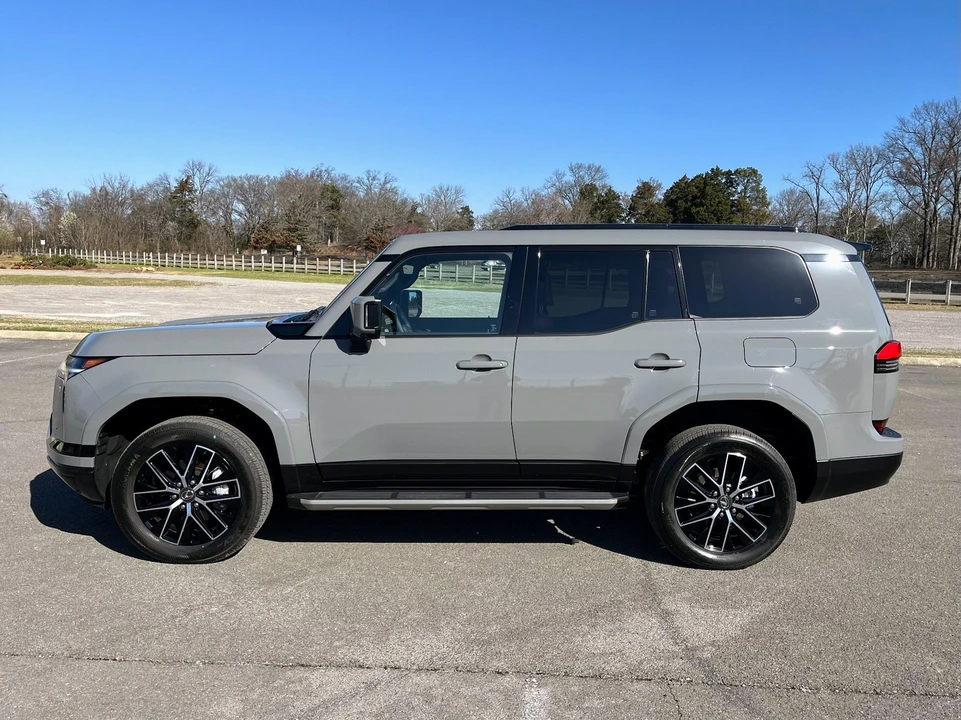 2026 Lexus GX 3rd Gen - Image 8 of 21