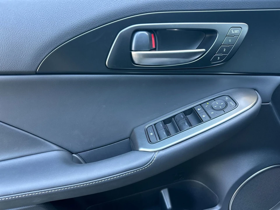 2026 Lexus IS 3rd Gen - Image 11 of 31