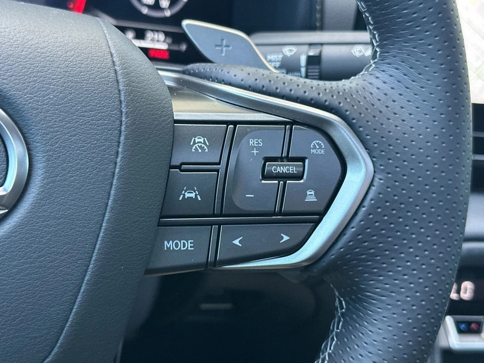 2026 Lexus IS 3rd Gen - Image 27 of 31