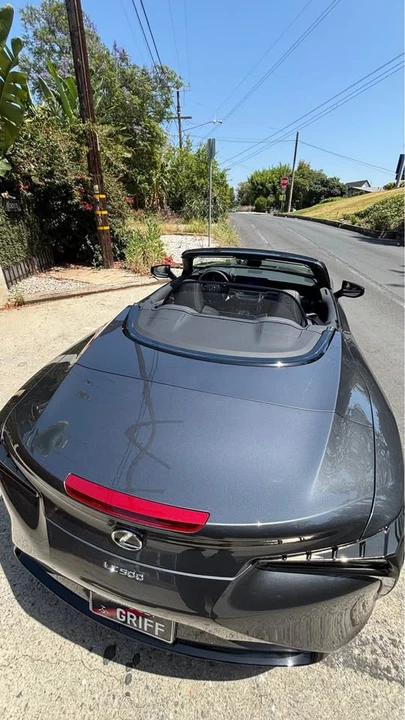 2026 Lexus LC - Image 18 of 19