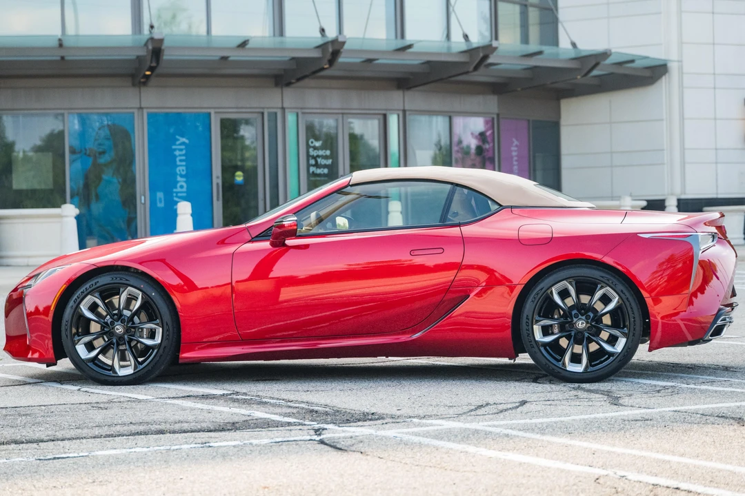 2026 Lexus LC - Image 12 of 31