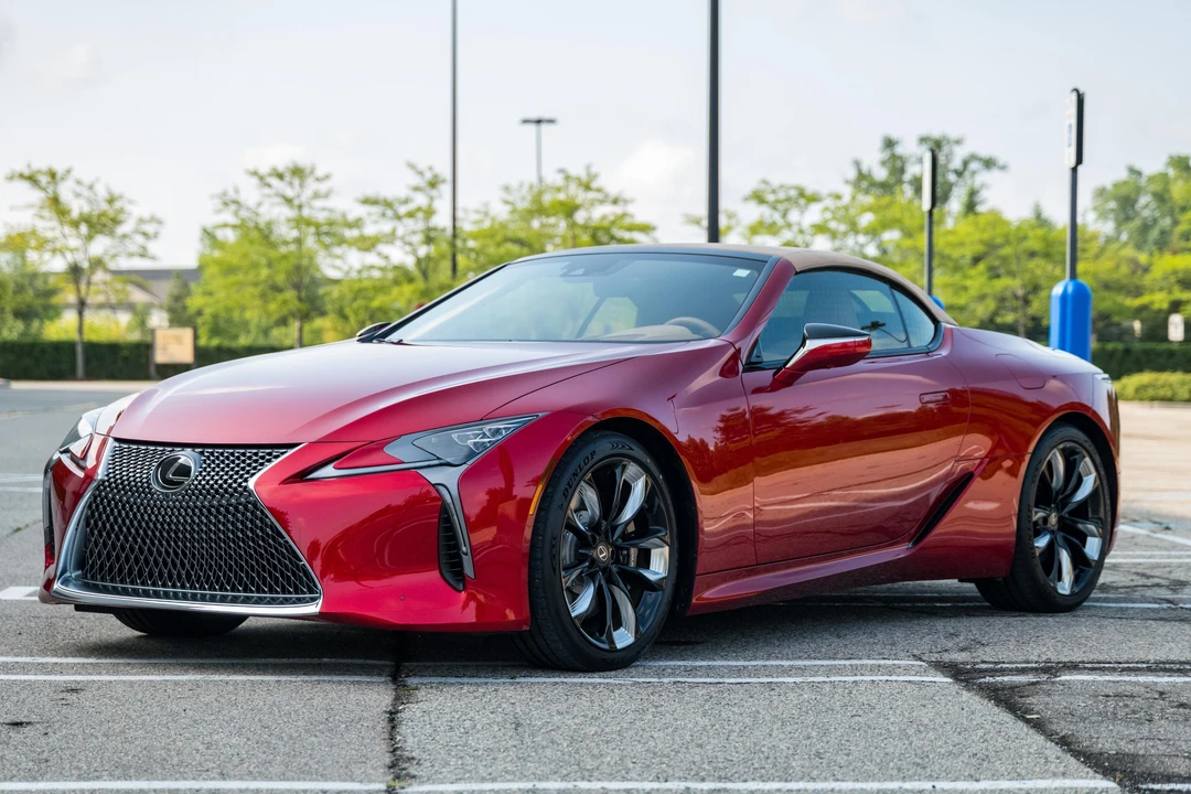 2026 Lexus LC - Image 11 of 31
