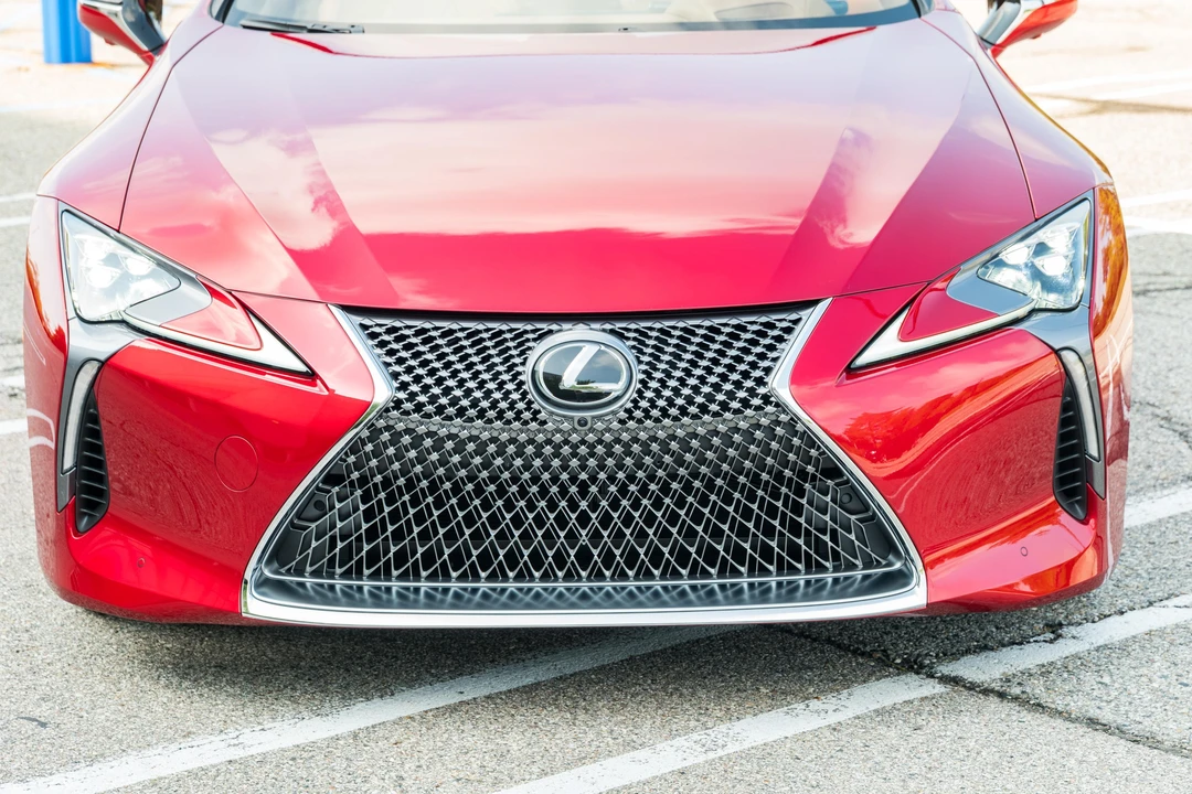 2026 Lexus LC - Image 22 of 31