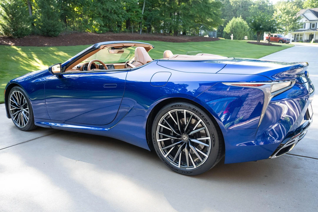 2026 Lexus LC - Image 4 of 31