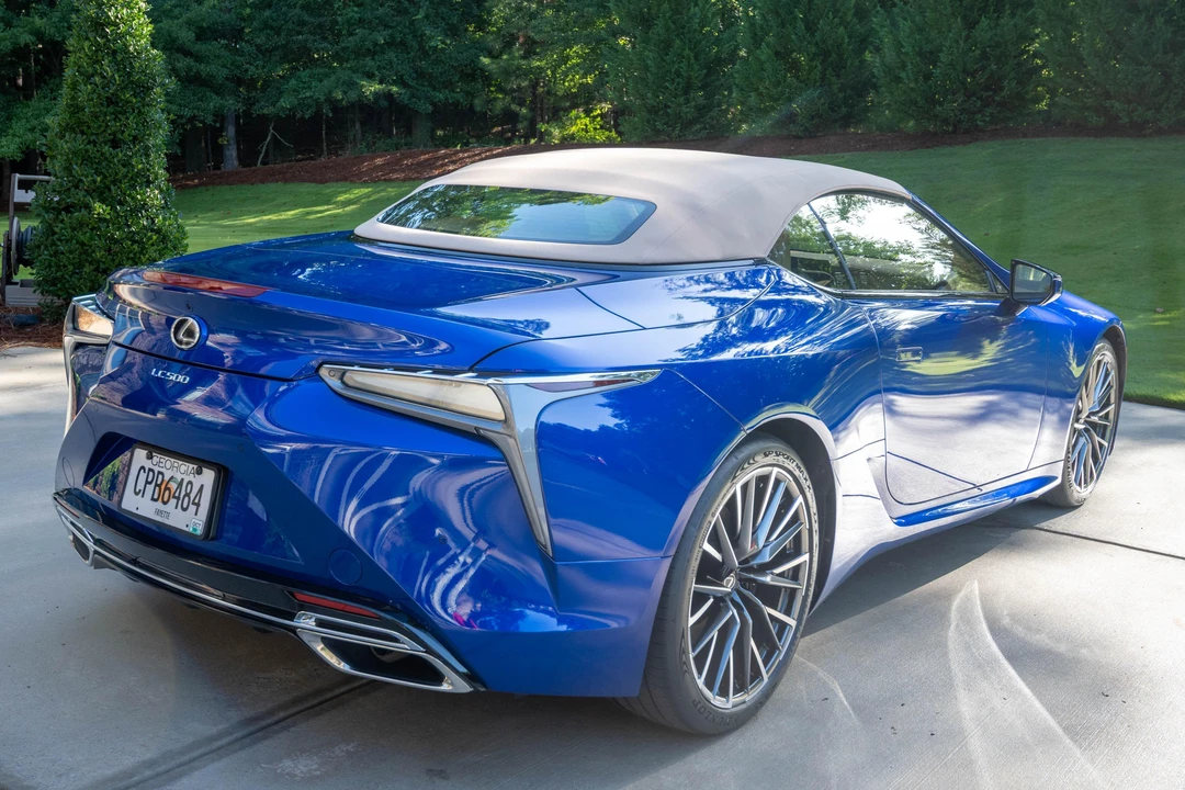 2026 Lexus LC - Image 15 of 31