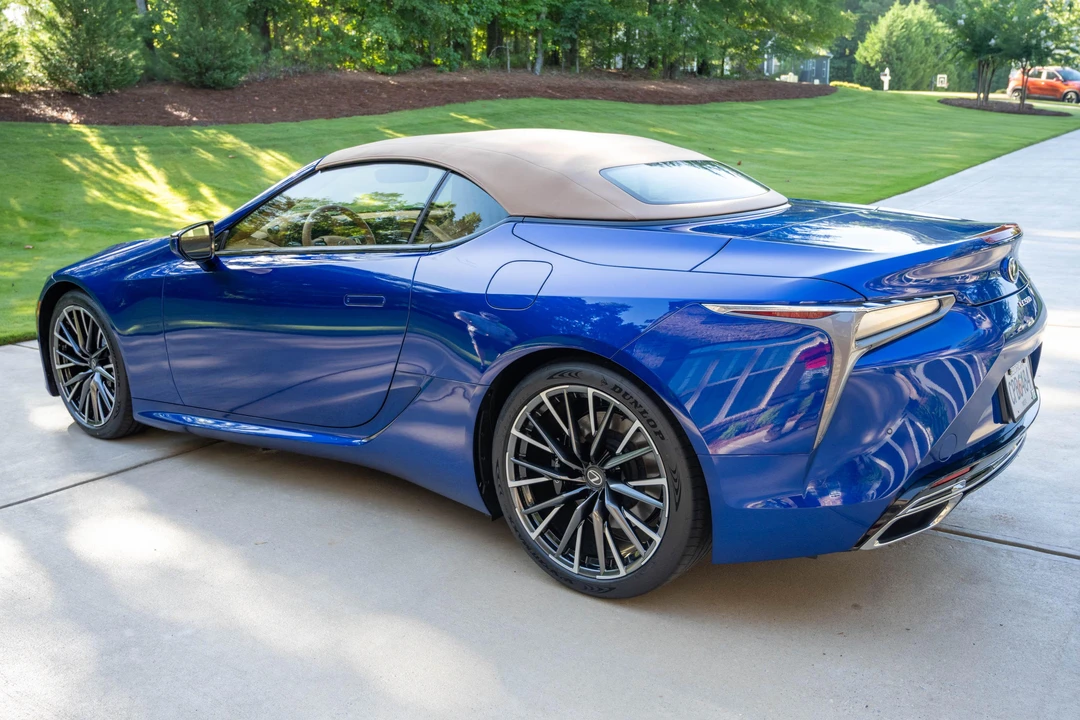 2026 Lexus LC - Image 13 of 31