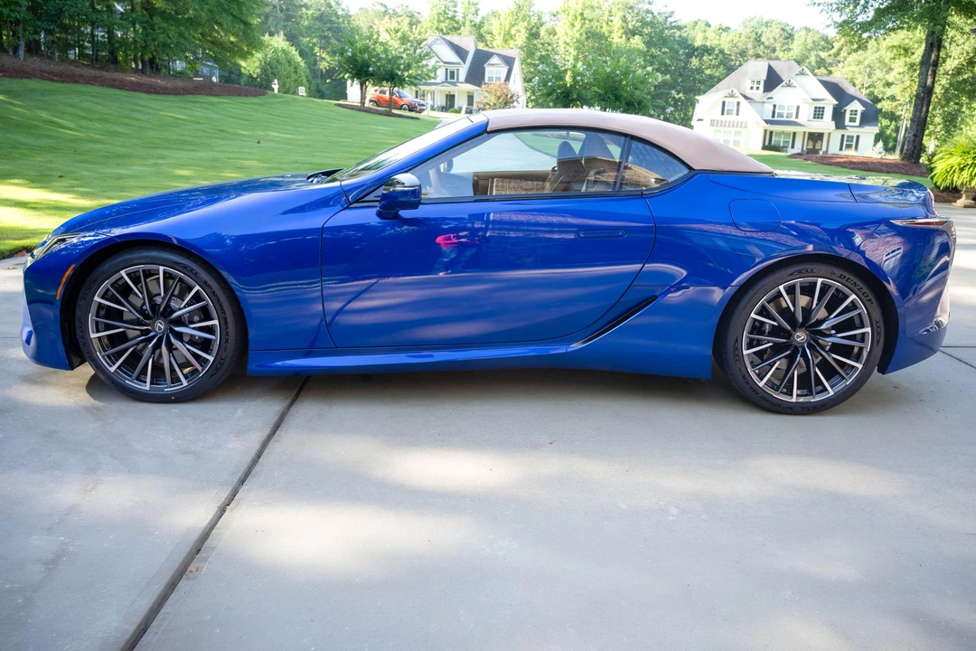 2026 Lexus LC - Image 12 of 31