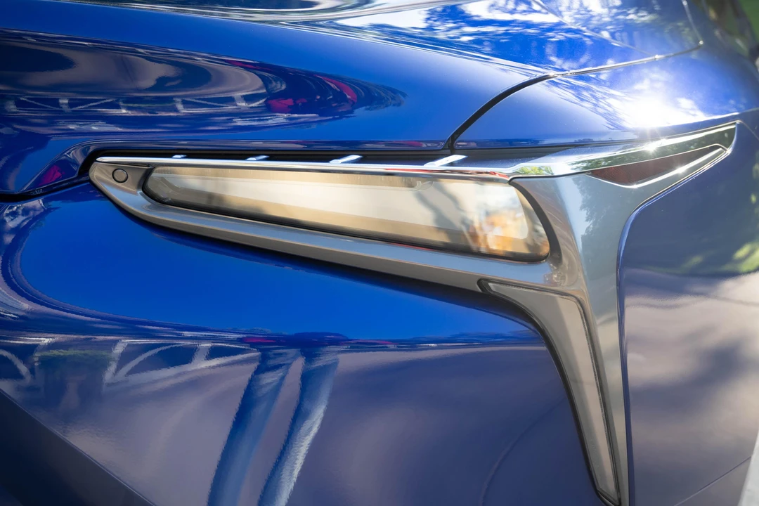 2026 Lexus LC - Image 20 of 31