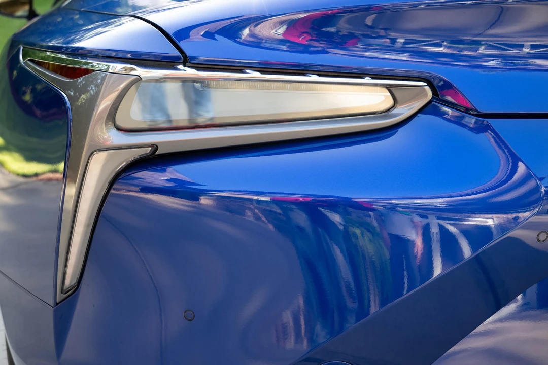 2026 Lexus LC - Image 21 of 31