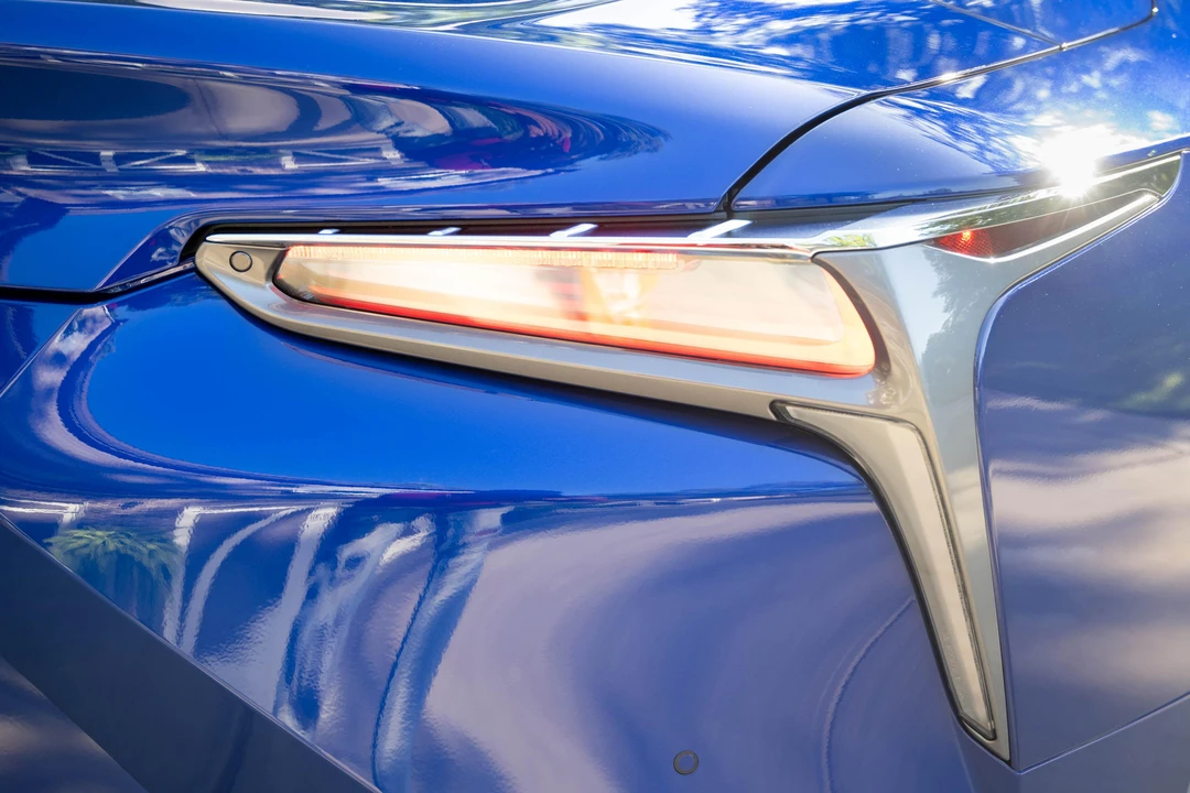 2026 Lexus LC - Image 23 of 31