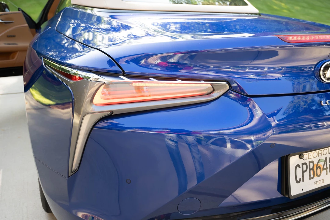 2026 Lexus LC - Image 24 of 31
