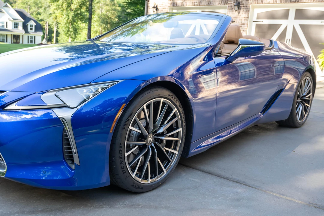 2026 Lexus LC - Image 26 of 31