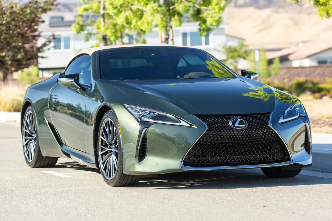 2026 Lexus LC - Image 13 of 31