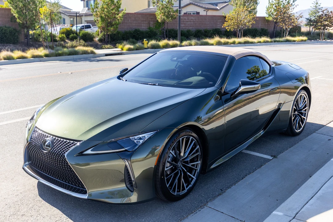 2026 Lexus LC - Image 18 of 31