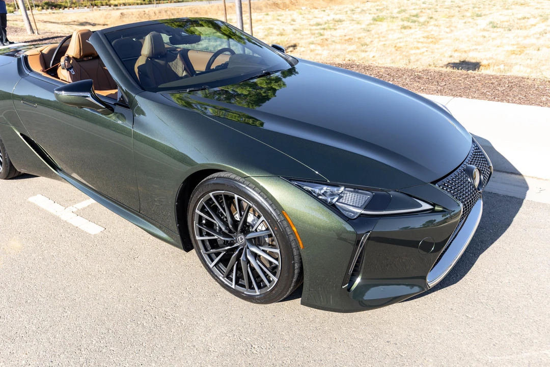 2026 Lexus LC - Image 20 of 31