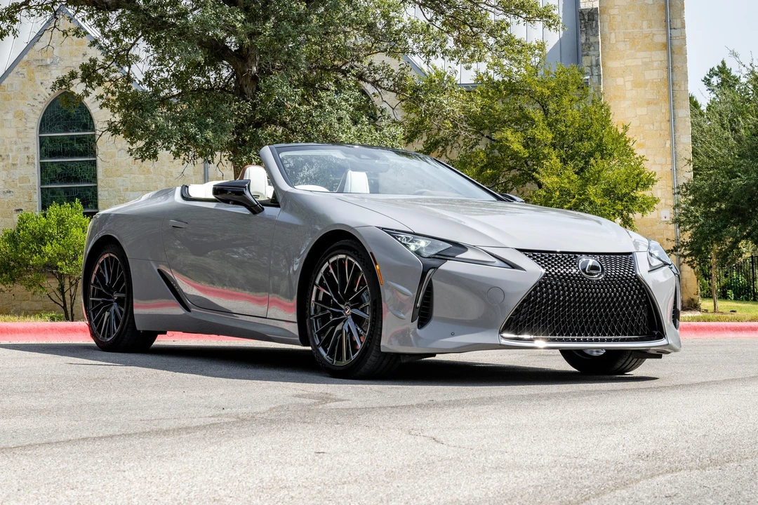 2026 Lexus LC - Image 11 of 31
