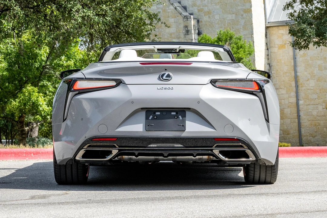 2026 Lexus LC - Image 9 of 31