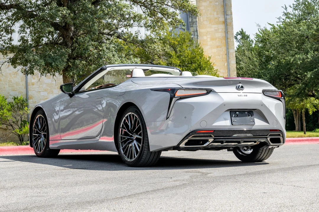 2026 Lexus LC - Image 8 of 31