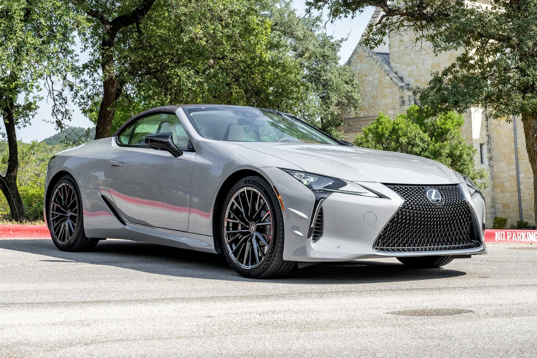 2026 Lexus LC - Image 22 of 31