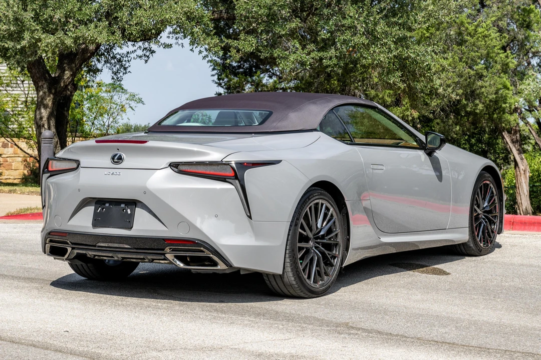 2026 Lexus LC - Image 19 of 31