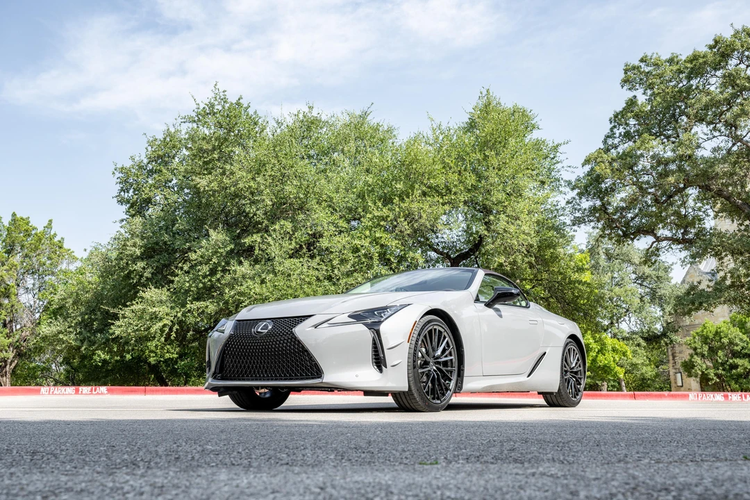 2026 Lexus LC - Image 14 of 31