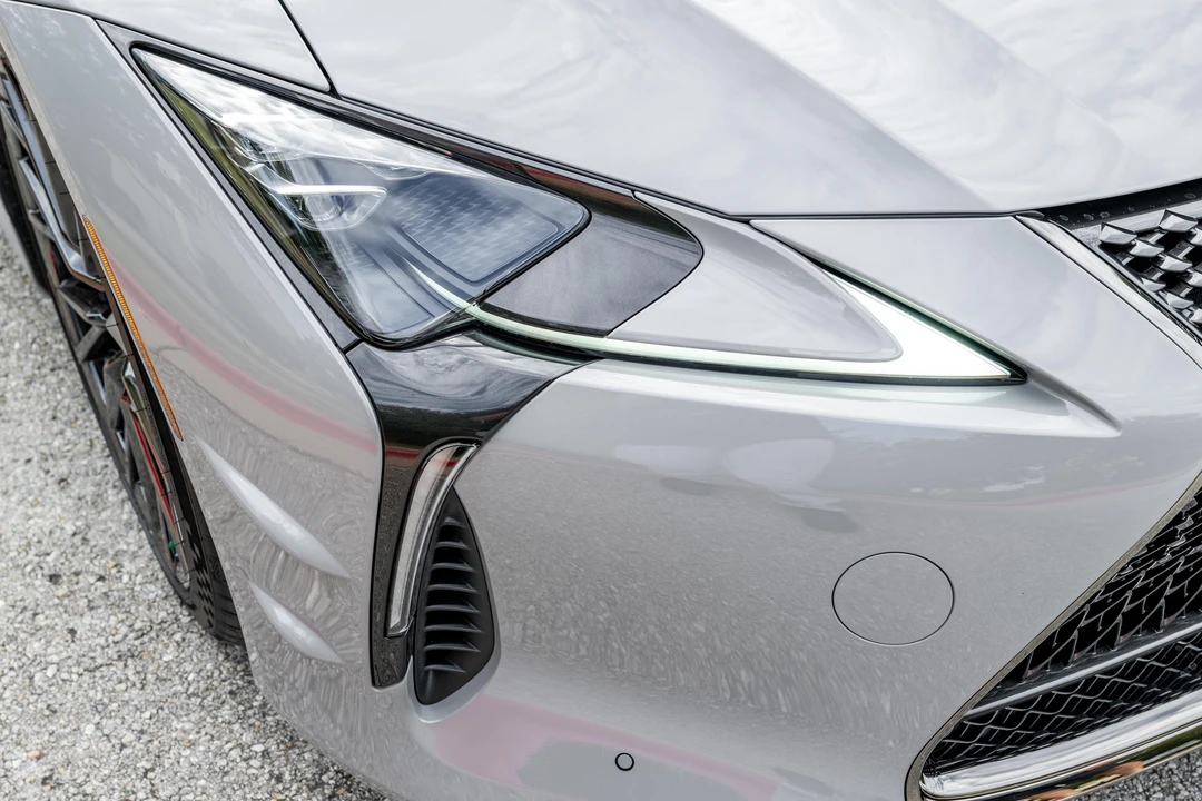 2026 Lexus LC - Image 27 of 31