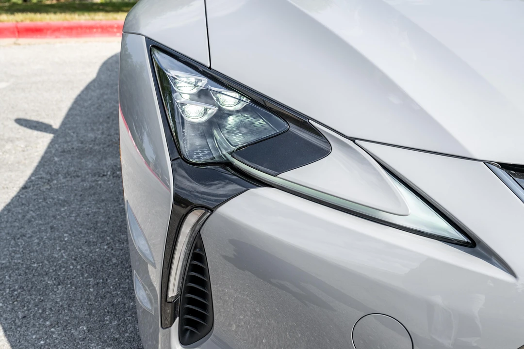 2026 Lexus LC - Image 29 of 31