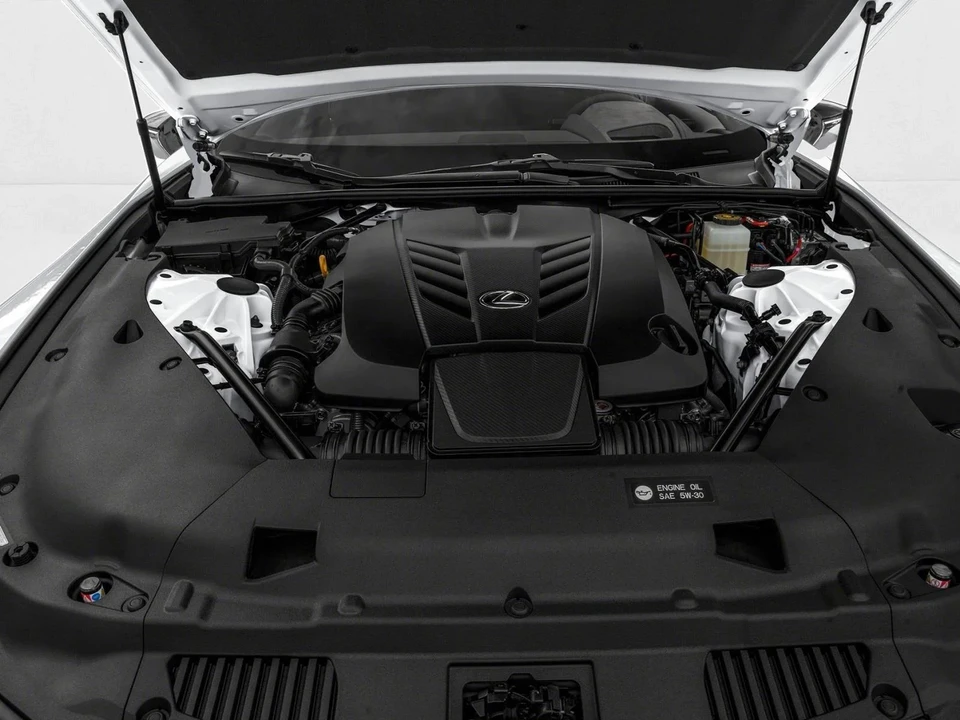 2026 Lexus LC - Image 8 of 11
