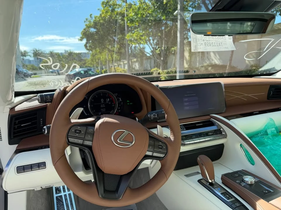 2026 Lexus LC - Image 7 of 7