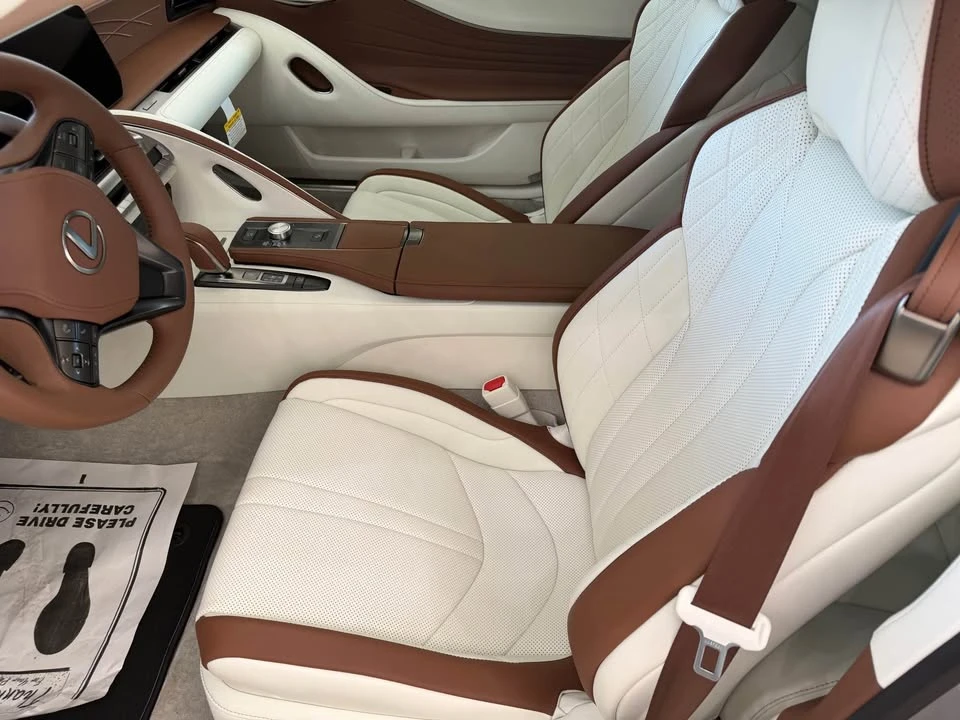 2026 Lexus LC - Image 4 of 6