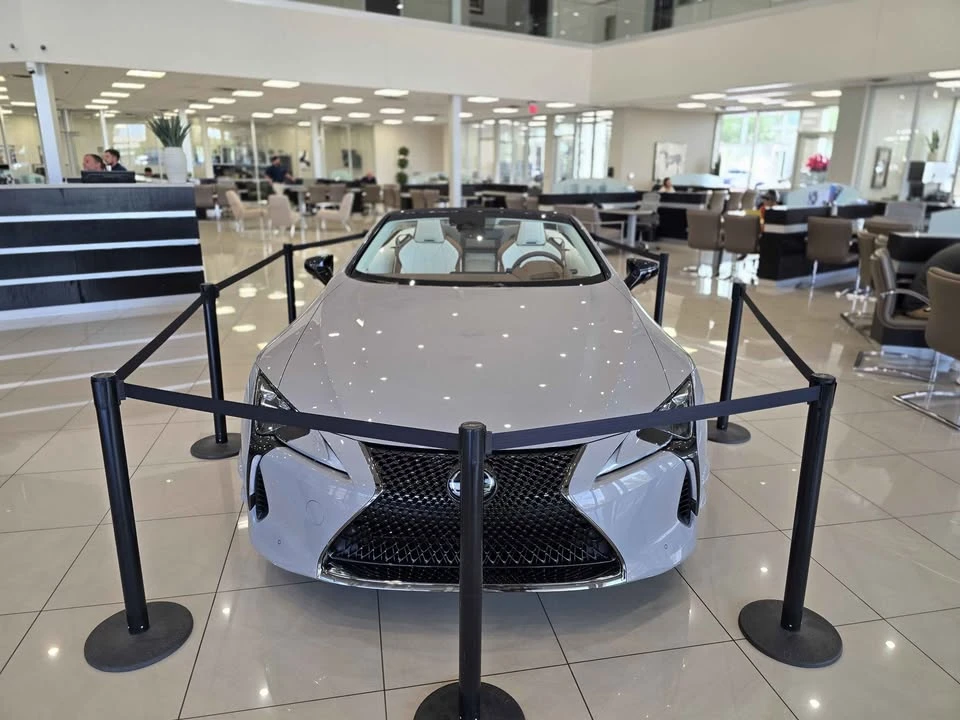 2026 Lexus LC - Image 8 of 12