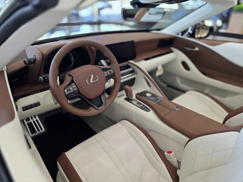 2026 Lexus LC - Image 9 of 12