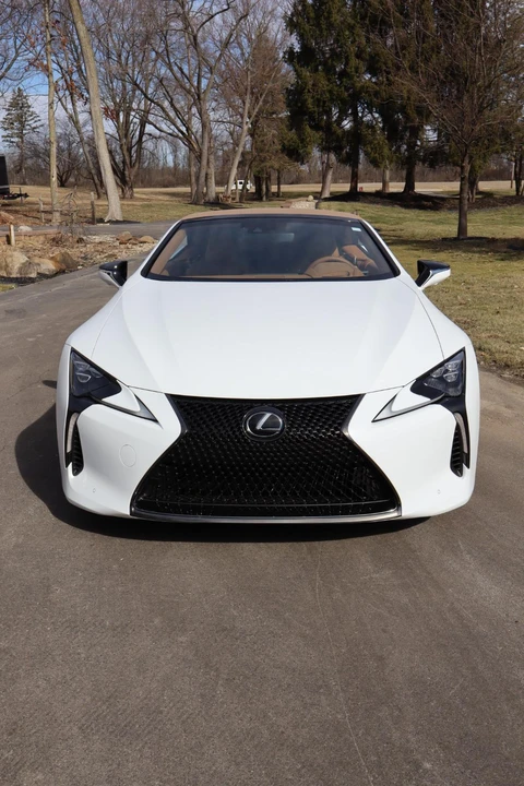 2026 Lexus LC - Image 20 of 31