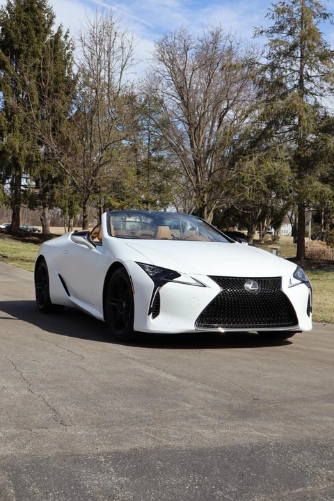 2026 Lexus LC - Image 7 of 31