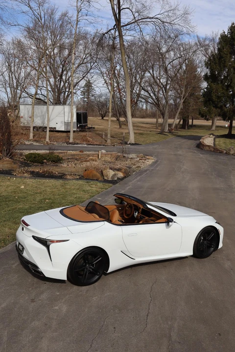 2026 Lexus LC - Image 12 of 31