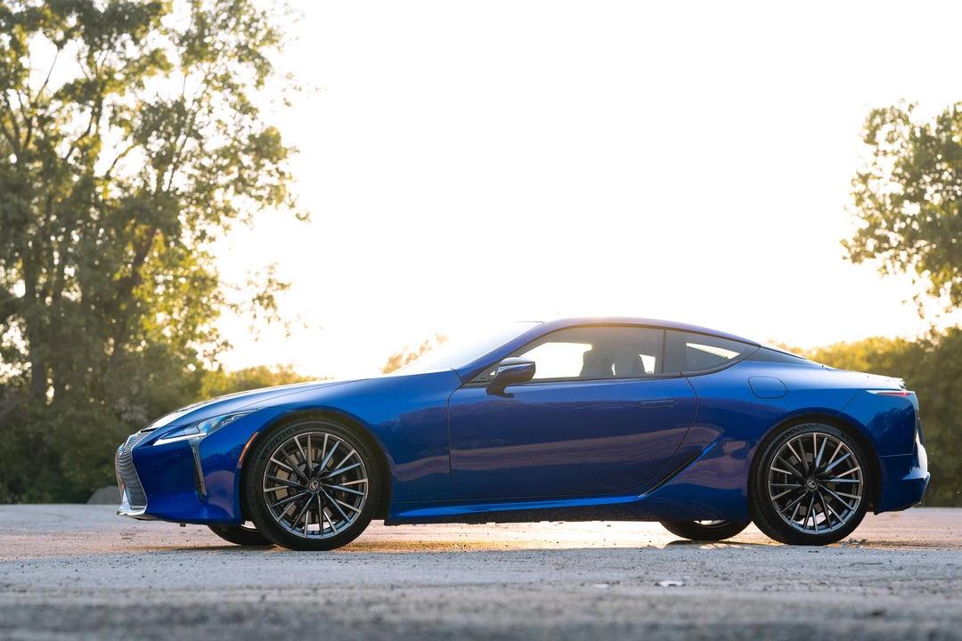 2026 Lexus LC - Image 23 of 31