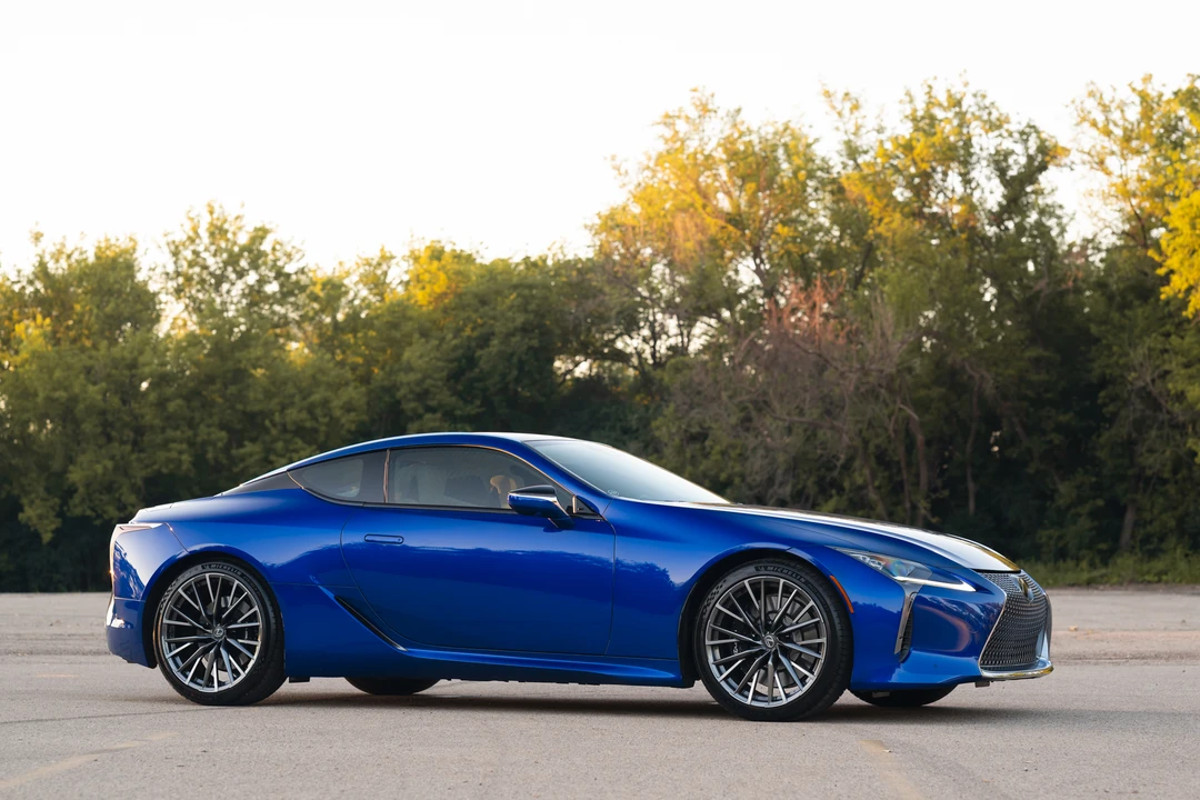 2026 Lexus LC - Image 26 of 31