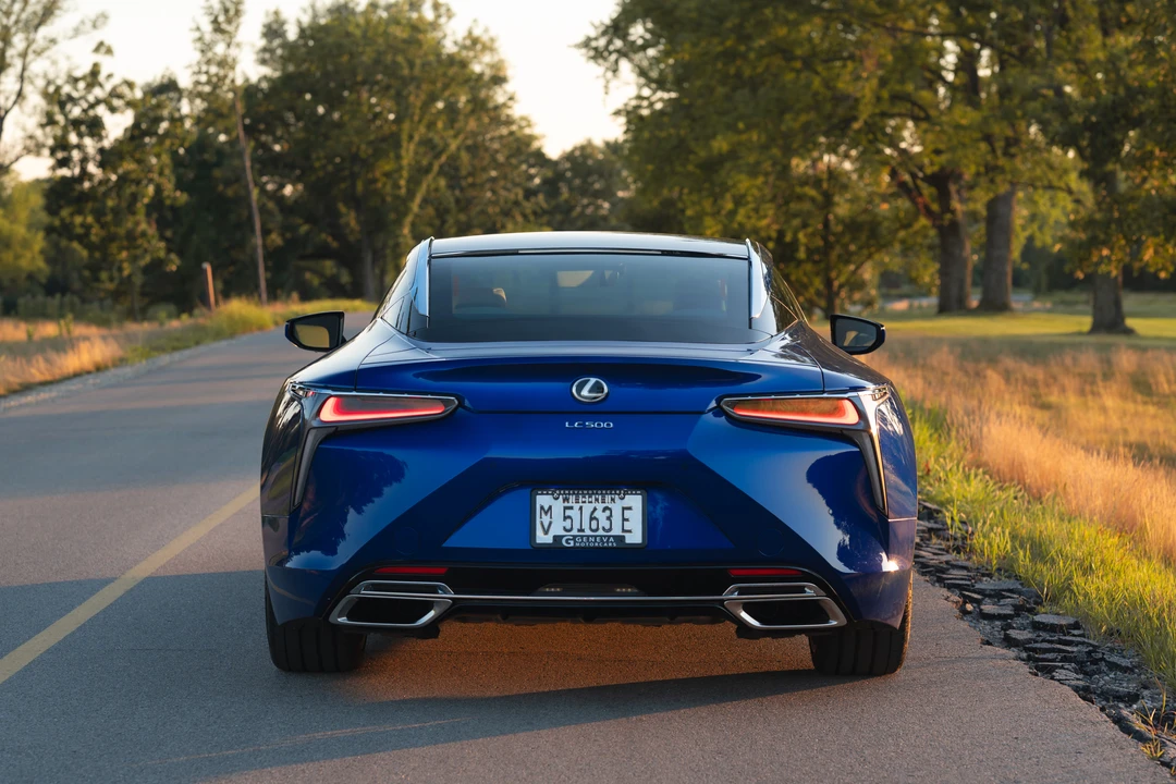 2026 Lexus LC - Image 10 of 31
