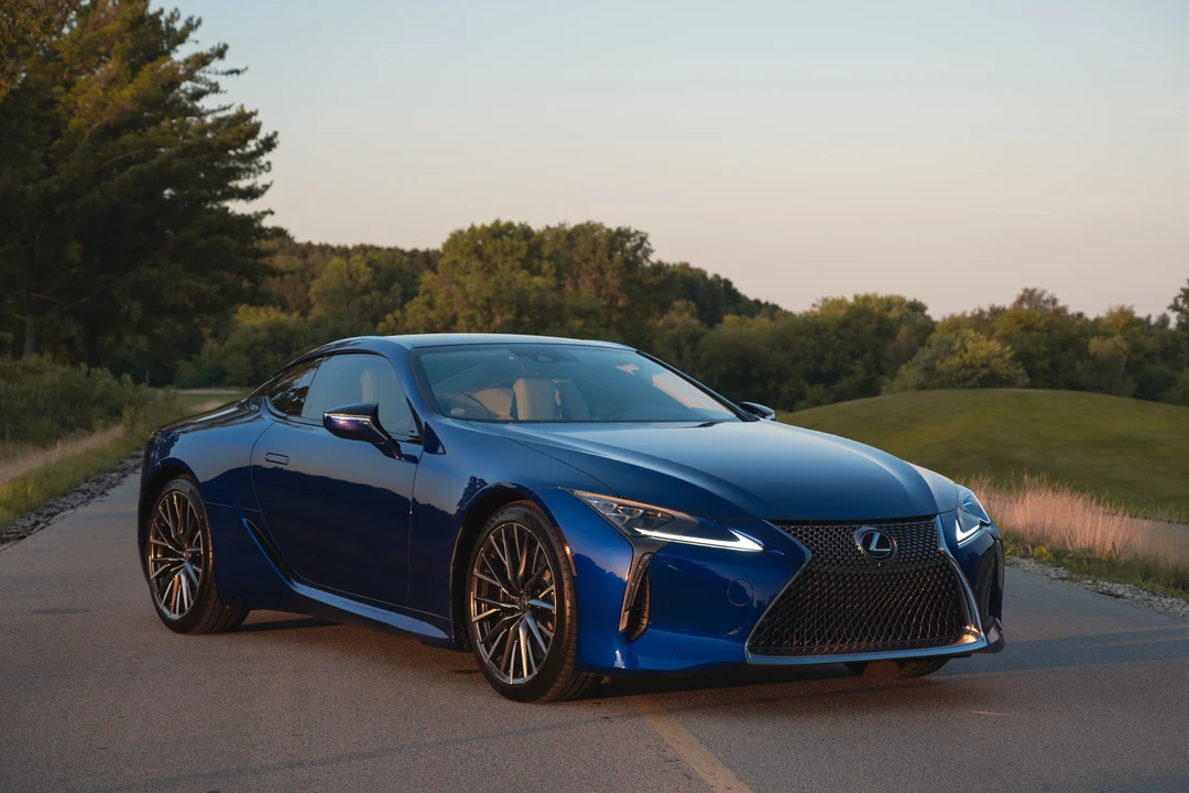 2026 Lexus LC - Image 14 of 31