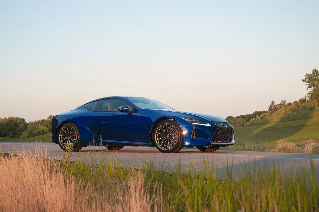 2026 Lexus LC - Image 12 of 31