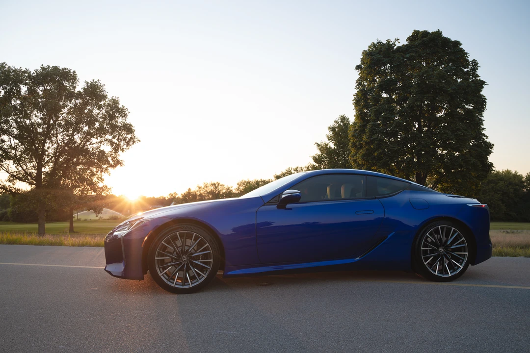 2026 Lexus LC - Image 21 of 31