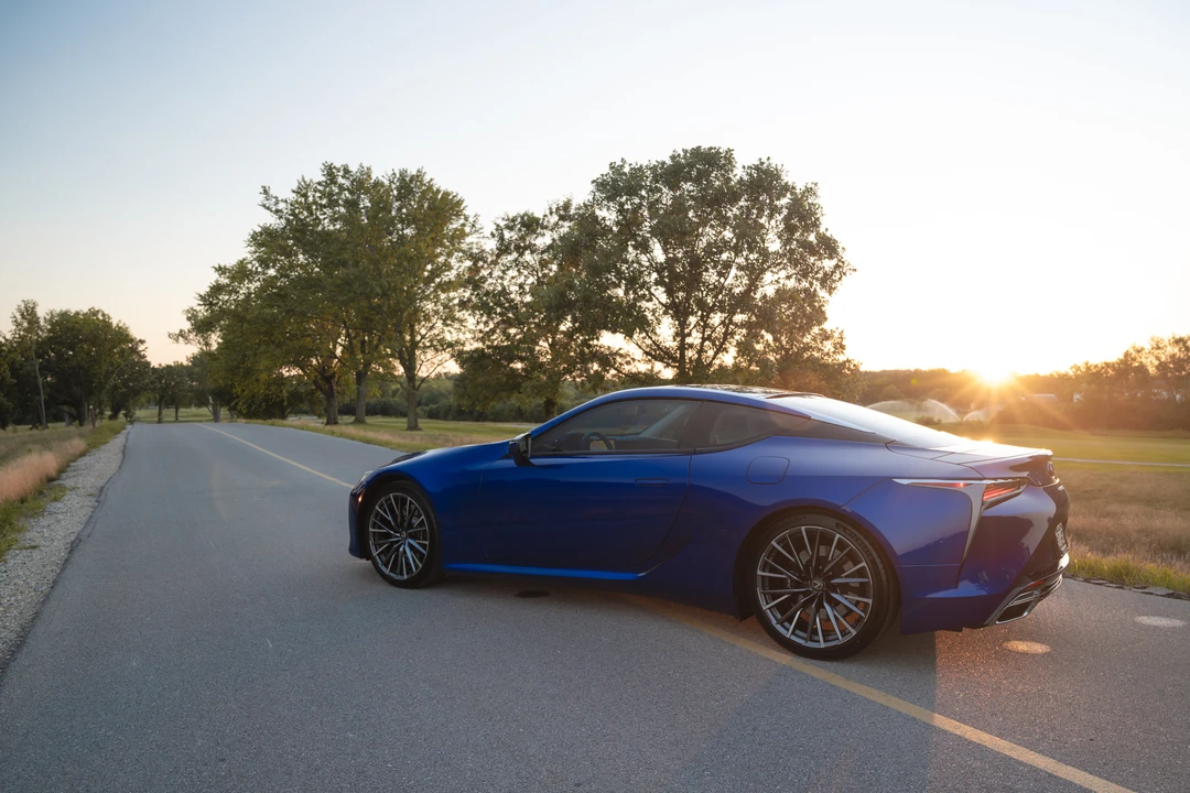 2026 Lexus LC - Image 24 of 31