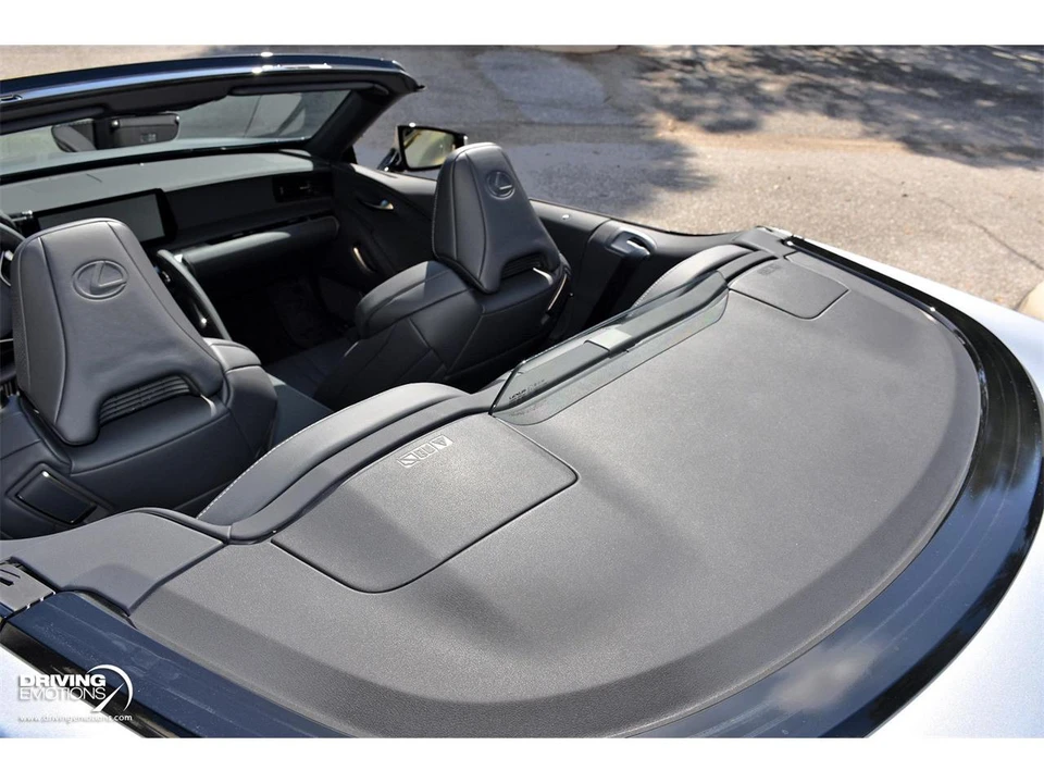 2026 Lexus LC - Image 8 of 31